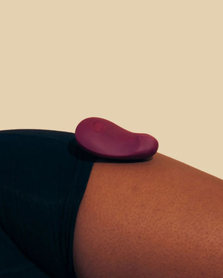 Dame Pom - Flexible Curved Rechargeable Vibrator - Image 8