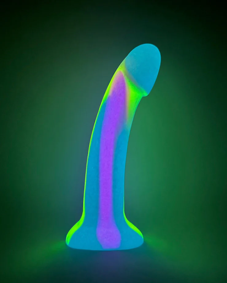 Starlette - Glow-in-the-Dark Strap-On Dildo - Image 2